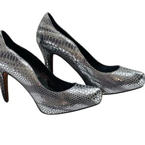 Silver Snakeskin Patterned Women's Heels
